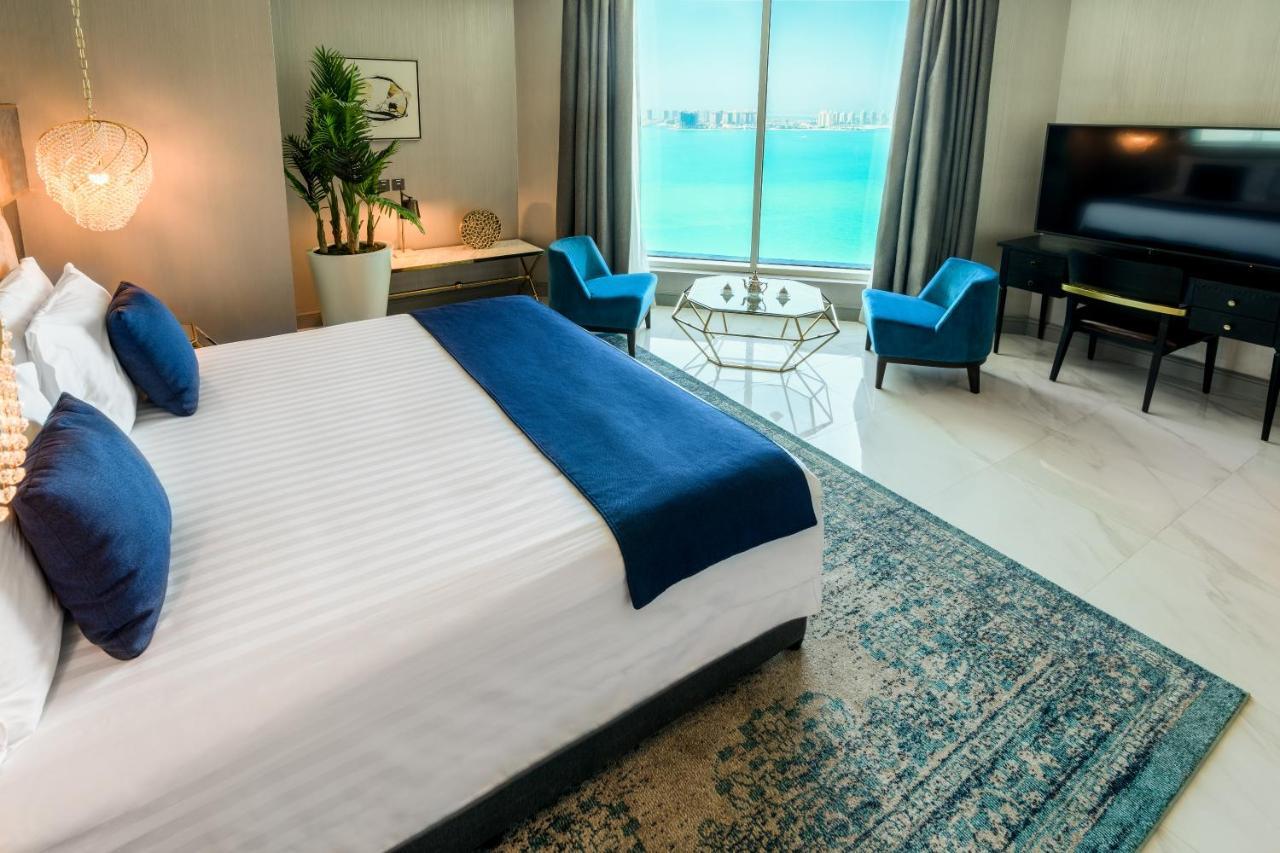 Centara West Bay Hotel & Residences Doha Exterior photo Deluxe Room